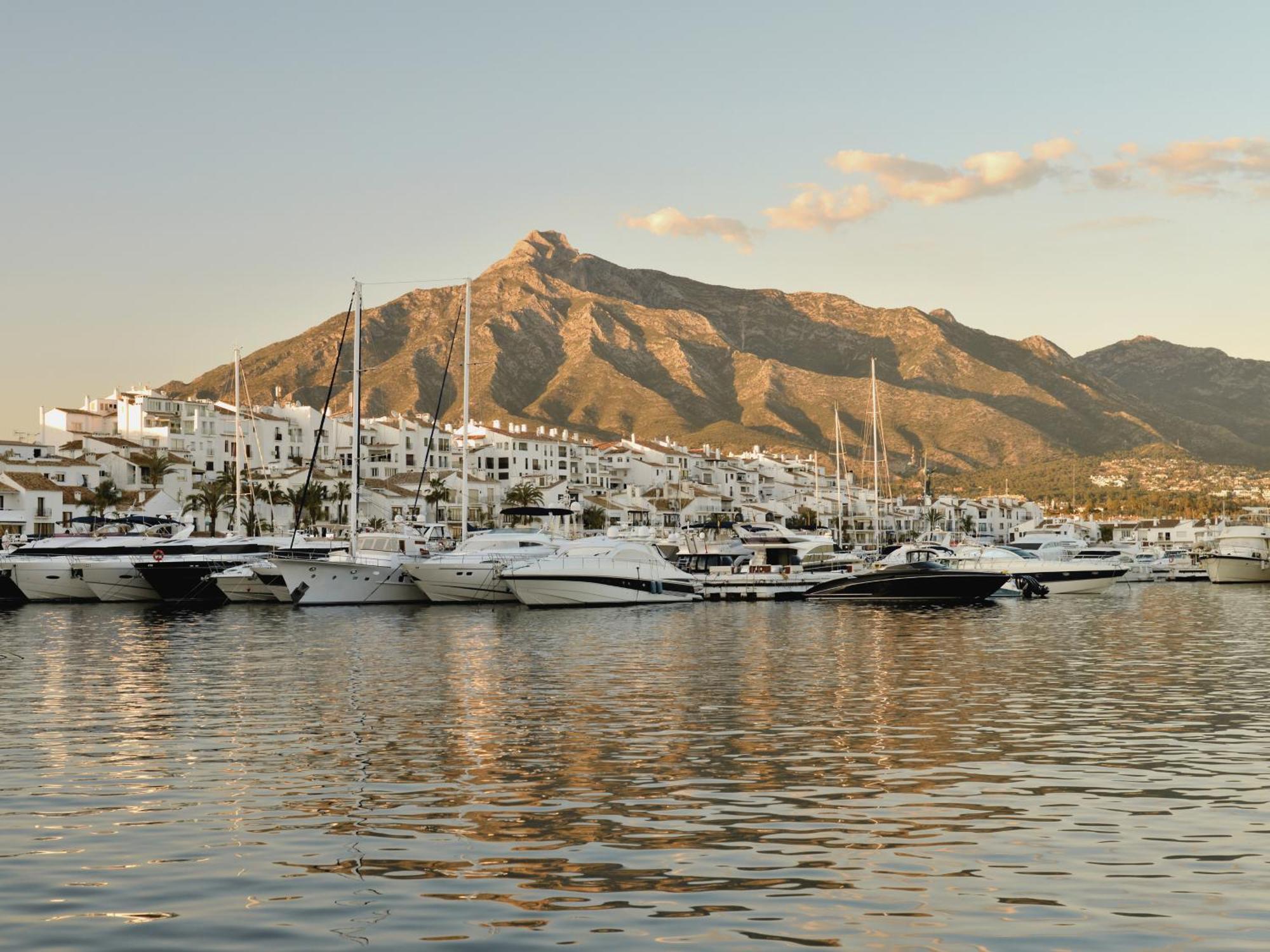 Vacation Marbella I Brand New Terrazas De Banus Apt, 24-7 Security, A Minute From The Marina, The Sea And Luxury Shopping Exterior foto